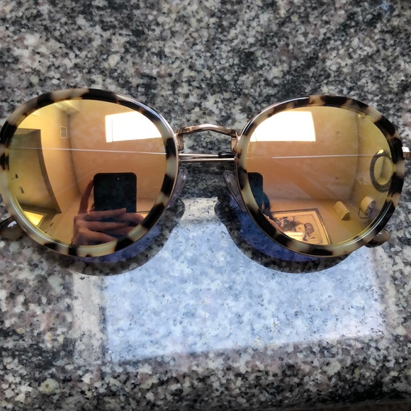 Madewell Accessories - Mirrored circle sunglasses